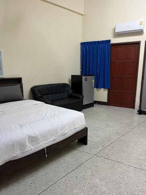 Room101 In Wanna Apartment Pattaya Bagian luar foto